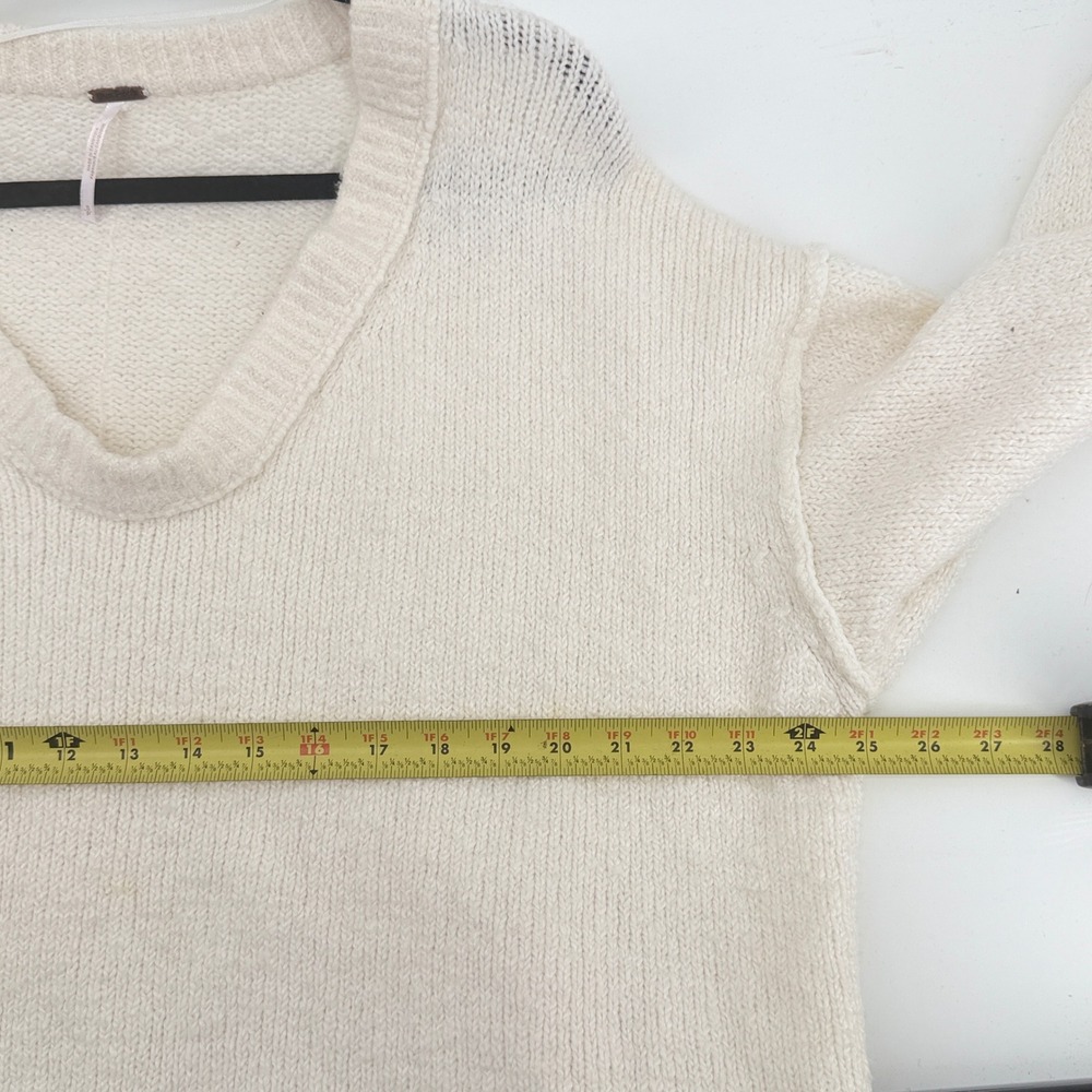 Free People Women Ivory V-Neck Oversized Knit Sweater OB66170 Size S - Picture 5 of 5